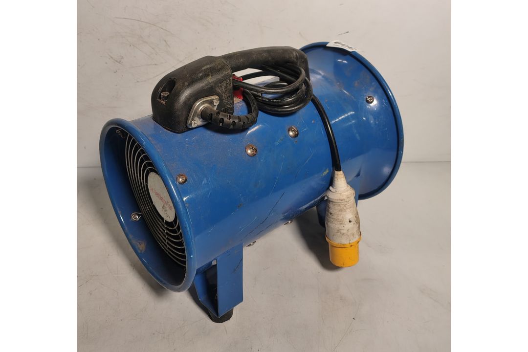 Mills CTF-20 115V air ventilation fan with flexible ducting - Image 3 of 4