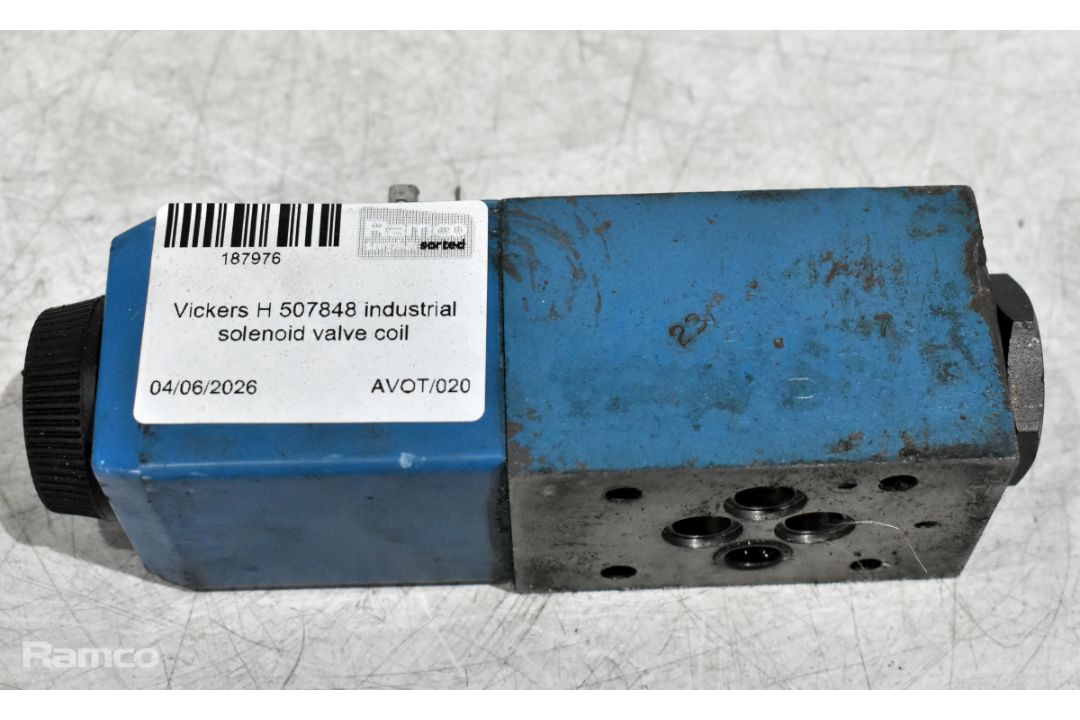 Convel din rail mounted power supply, Huade directional control solenoid valve & more - see desc. - Image 7 of 11