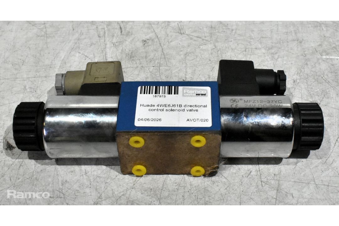 Convel din rail mounted power supply, Huade directional control solenoid valve & more - see desc. - Image 4 of 11