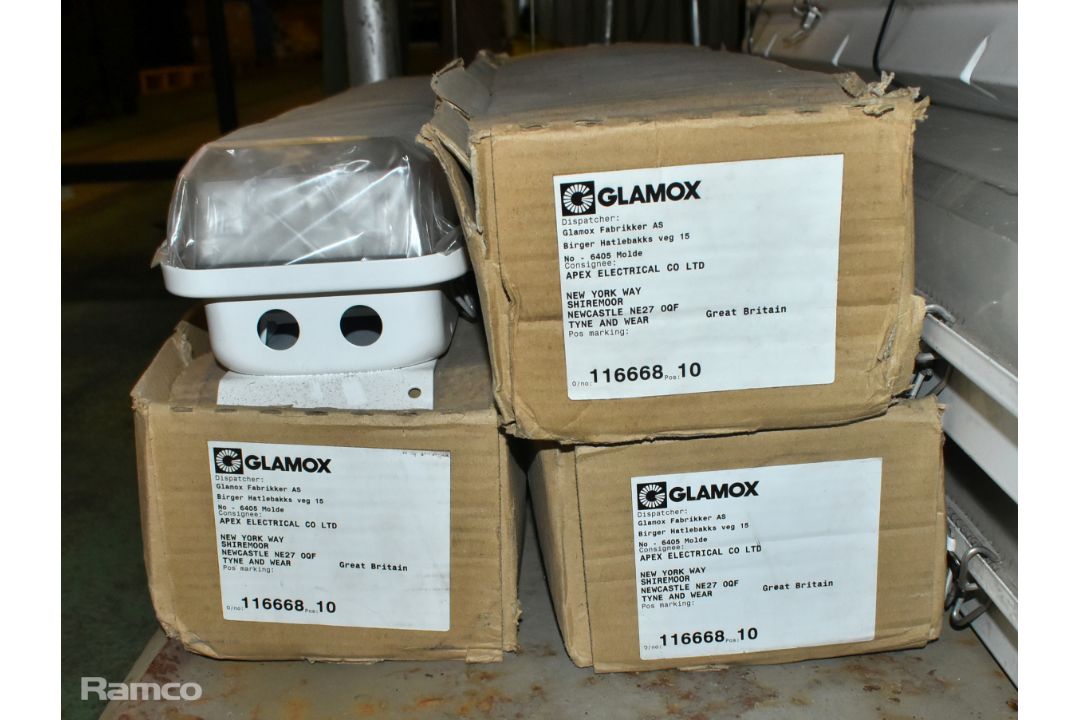 Mixed size and make fluorescent batten light fittings - Image 4 of 6