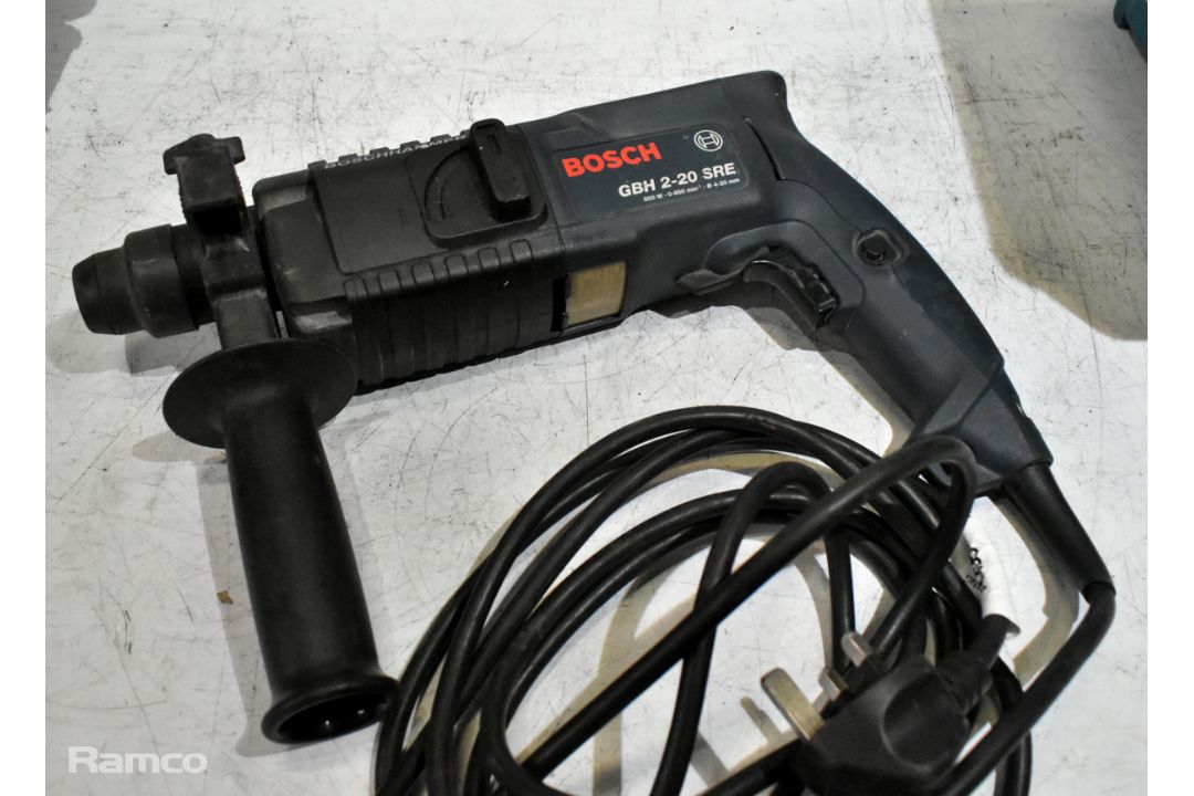 6x electric corded drills with 3x cases - 5x Bosch and 1x Makita - see description - Image 15 of 31