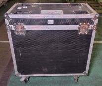 Black/silver empty flightcase with wheels - W 840 x D 460 x H 870mm