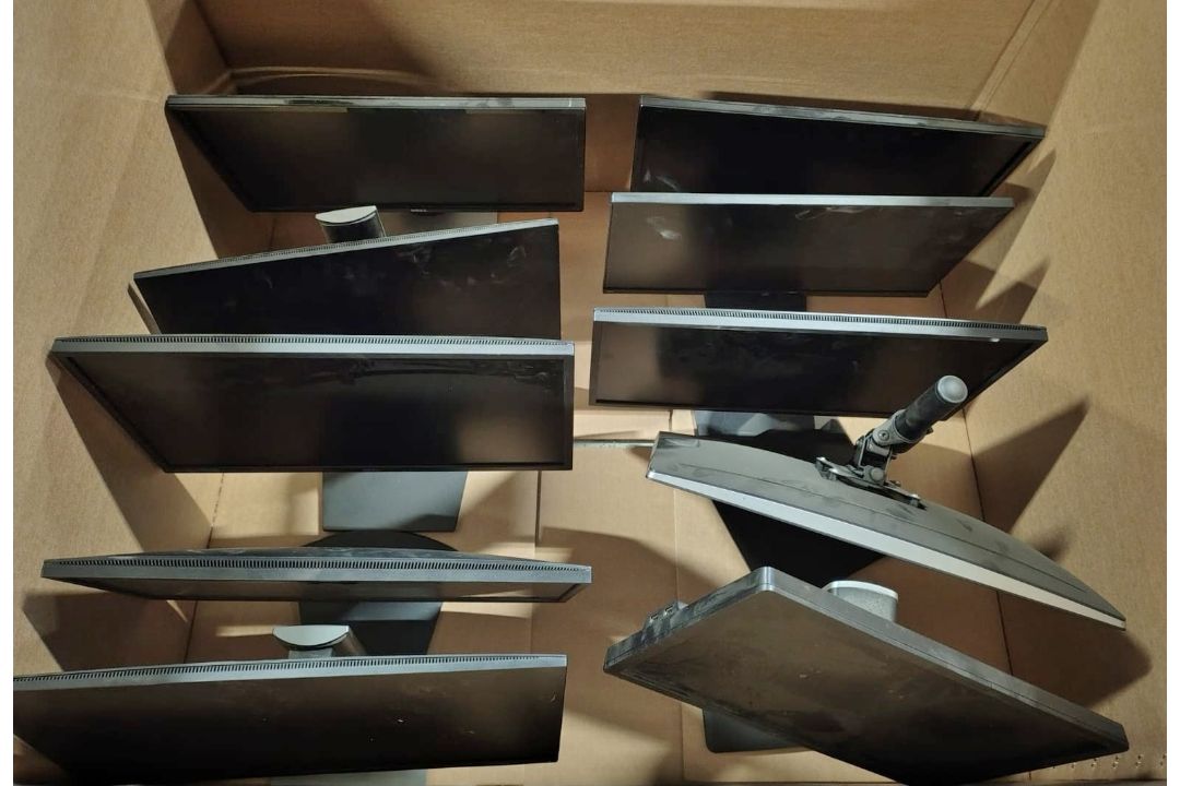 3x pallet sized boxes of computer monitors of mixed makes, sizes - approx. 20 per box - Image 1 of 23