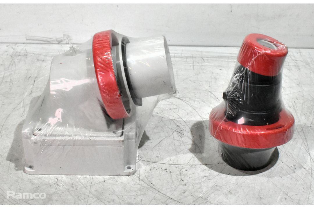 Various interlocked switch sockets - mixed voltages and sizes - Image 11 of 11