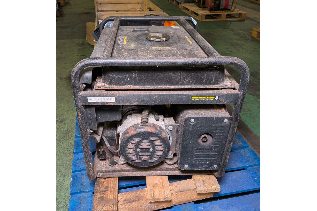 Loncin 6500D-F petrol generator - single phase - rated capacity: 6.25kVA - output: 5000W - Image 2 of 10