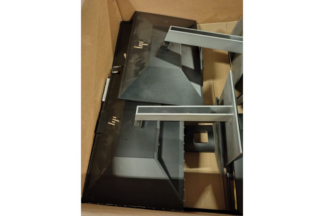 3x pallet sized boxes of computer monitors of mixed makes, sizes - approx. 20 per box - Image 7 of 23
