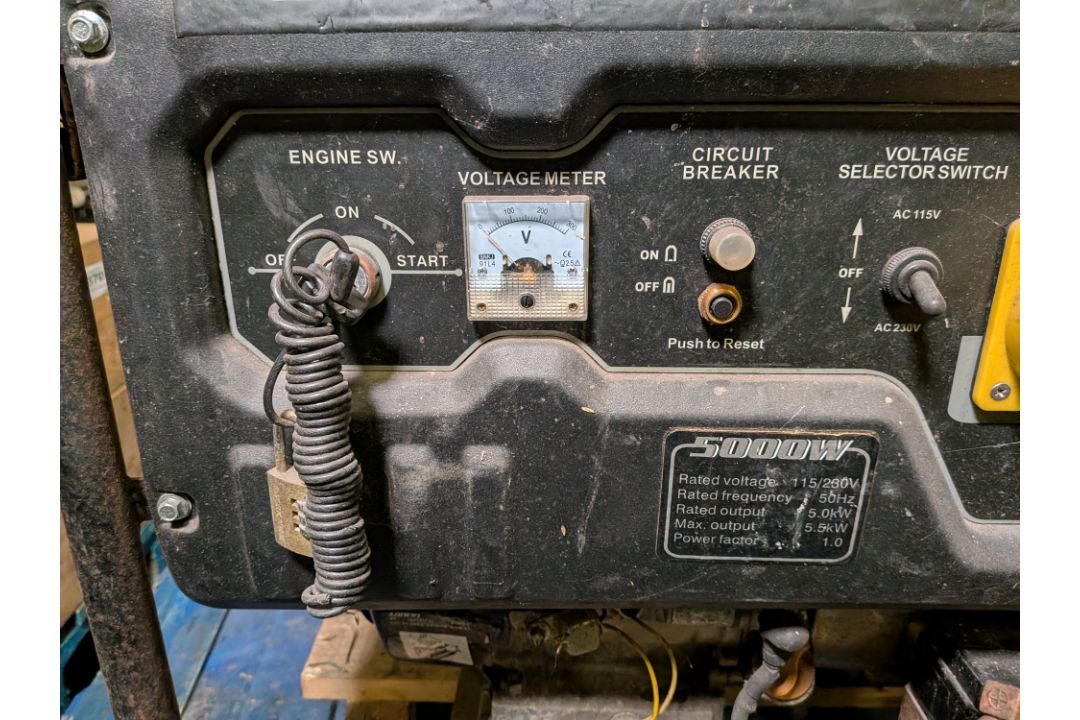 Loncin 6500D-F petrol generator - single phase - rated capacity: 6.25kVA - output: 5000W - Image 5 of 10