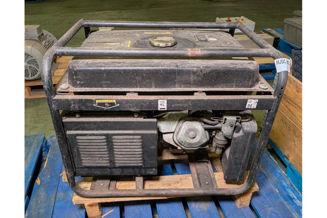 Loncin 6500D-F petrol generator - single phase - rated capacity: 6.25kVA - output: 5000W - Image 1 of 10