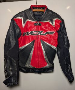 Men's 2 piece leather motorcycle suit - Wolf motorcycle jacket & Heine Gericke race-tec trouser