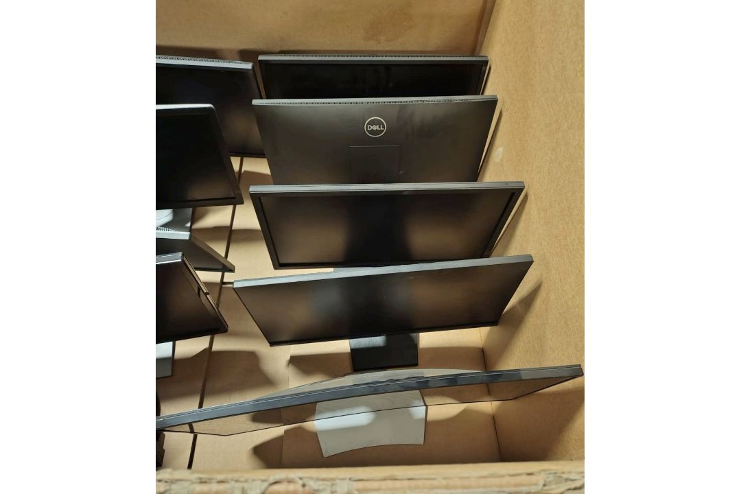 3x pallet sized boxes of computer monitors of mixed makes, sizes - approx. 20 per box - Image 10 of 23