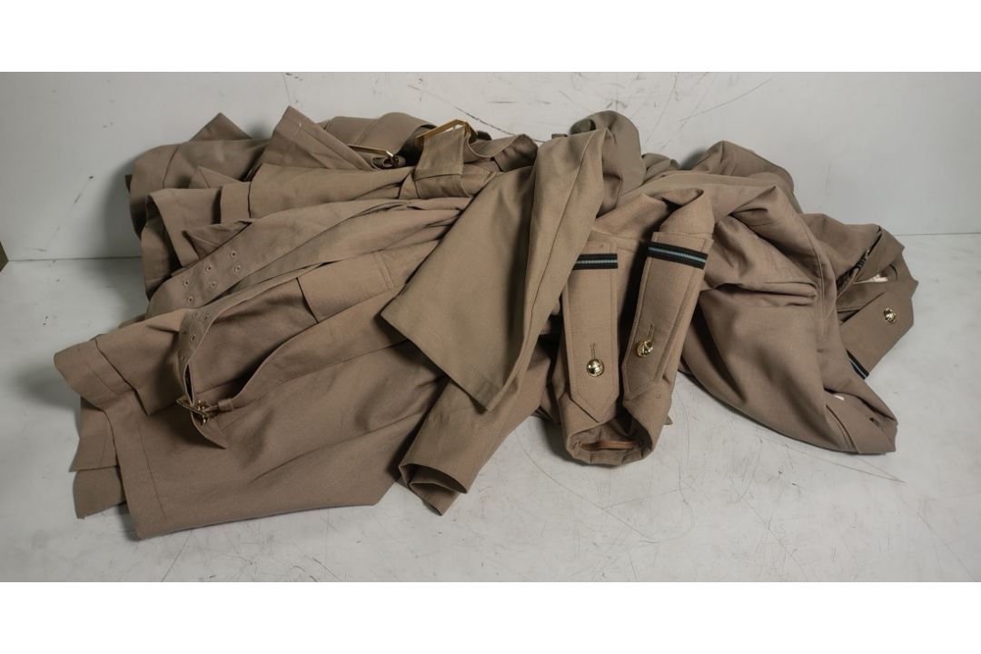 15x Officer no. 4 dress uniforms, RAF no. 6 dress jackets - mixed sizes - Image 1 of 8
