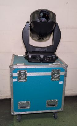 Vari-Lite VL4000 spot moving head luminaire & 2x doughty hook/bracket within wheeled flight case