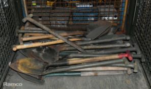 24x various brands of shovels