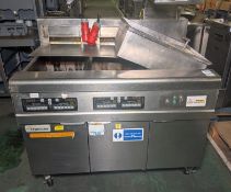 Frymaster FMRE217CSC (SN: 1701NI0001) 3 door stainless steel twin tank quad basket electric fryer