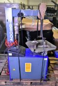 Tecalemit Colibri BL 512 semi automatic tyre changer - W 740 x D 1050 x H 1470mm