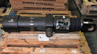 Kvaerner Boving 5840DCG industrial hydraulic cylinder ram - W 450 x D 240 x H 1270mm