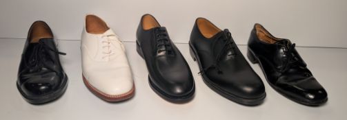 302x Unsorted unpaired & odd shoes - AS SPARES - see pictures for examples