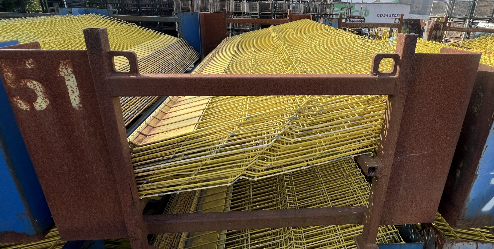 86x J Safe barriers – barrier dimensions: L 2610 x W 125 x H 1130mm