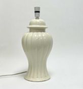 A 1980's cream ceramic table lamp in ginger jar form (h. 37cm) (plug removed)