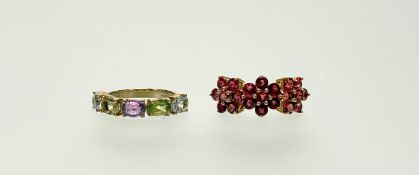A modern 9ct gold triple floral cluster ring set round facet cut pink stones M /N 3.2g and a 9ct