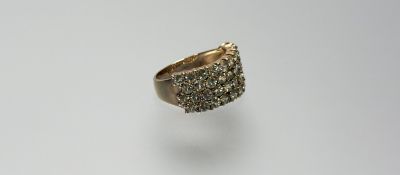 A 9ct gold ring set four rows of ten green round facet cut stones N/O 5g