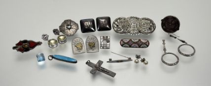 A collection of silver and white metal jewellery to include a Celtic Edinburgh silver Targe style