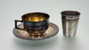 A early 20thc continental 800 standard engraved beaker with name Mariette: h. x 7.5cm d. x 6cm 42g