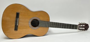 A Jose Ferrer Estudiante acoustic six-string guitar, 4/4 5208A