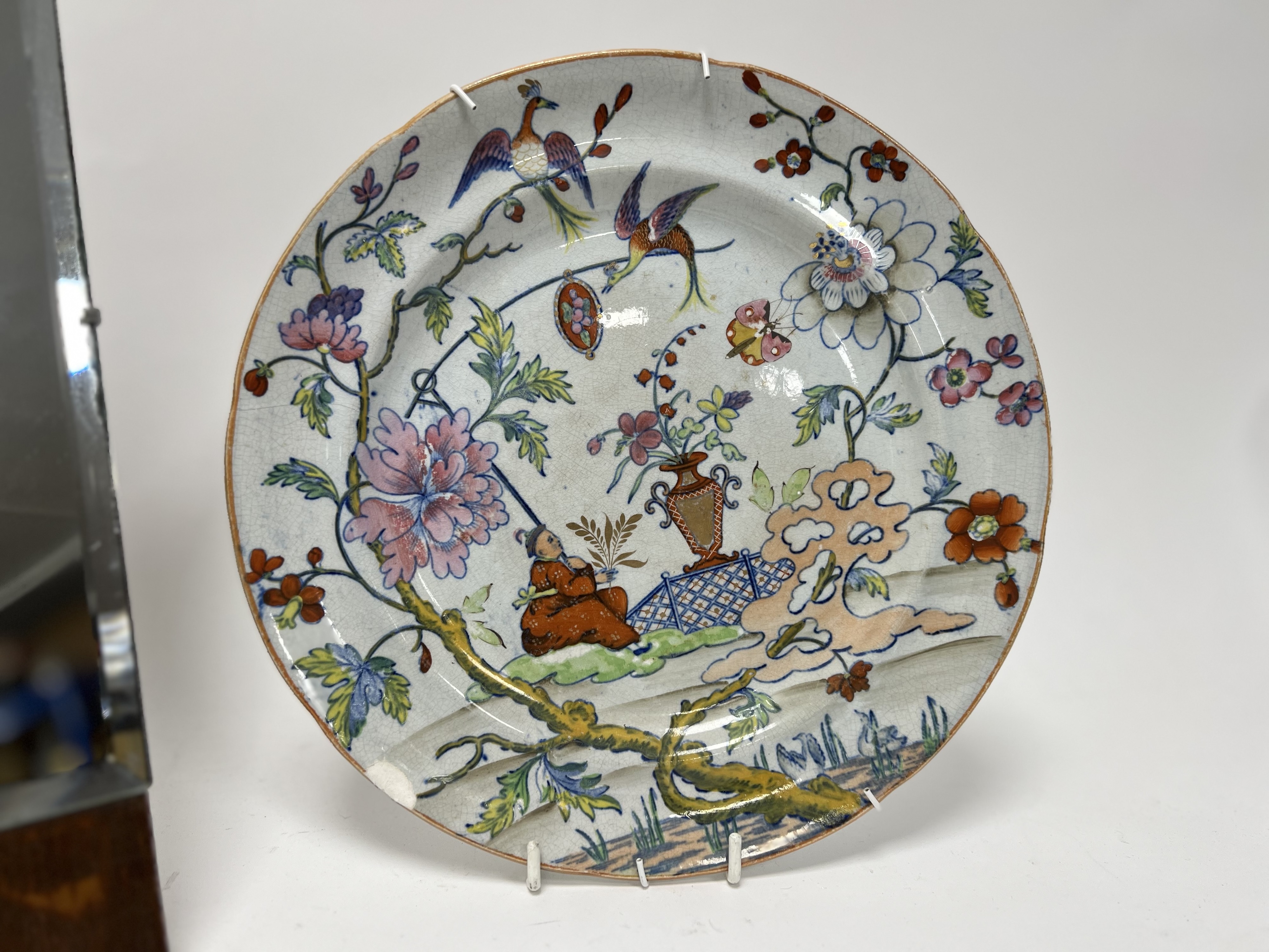 A Clews Warrented Staffordshire plate decorated in the Chinese taste, with polychrome enamel - Image 3 of 6