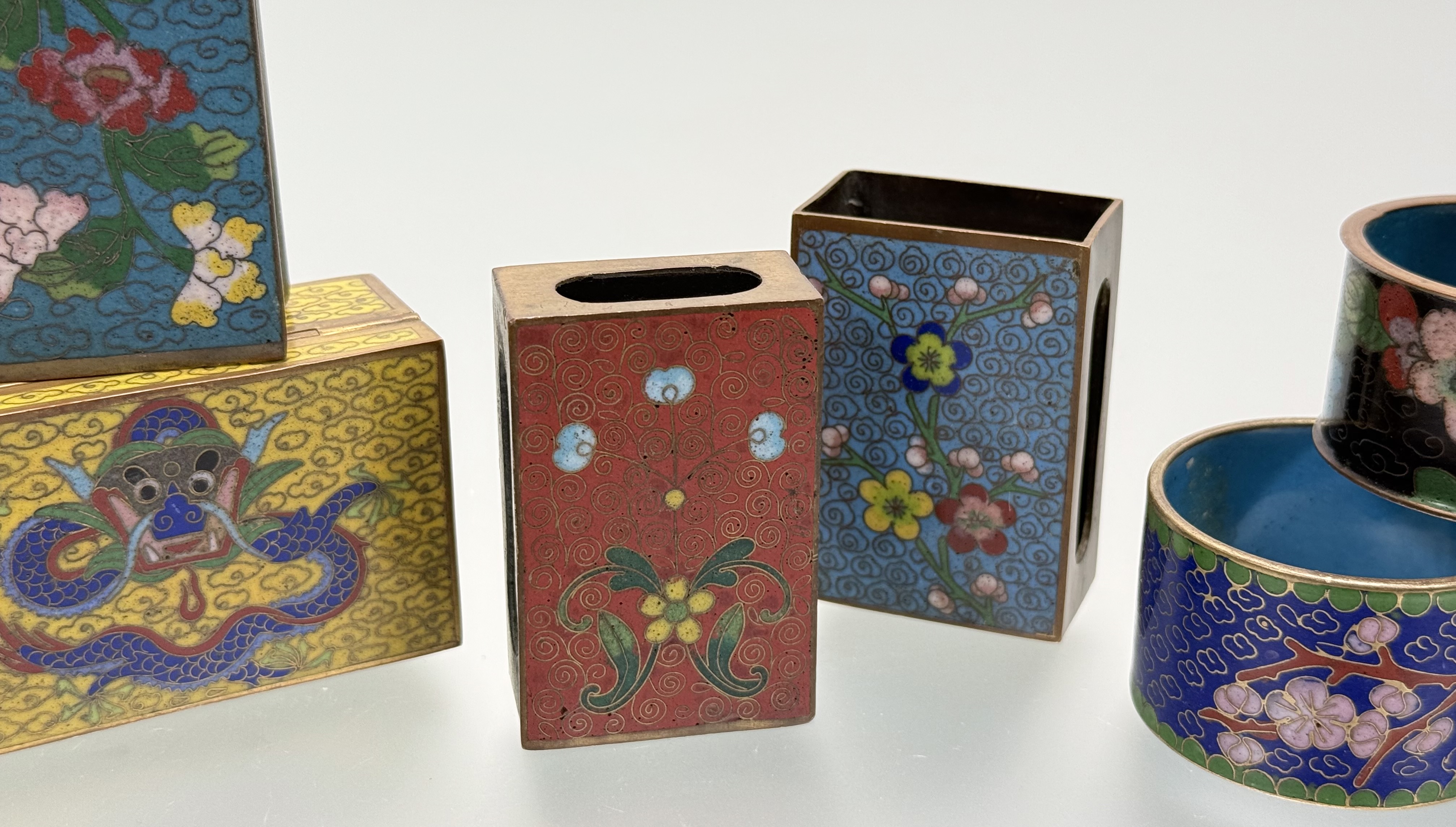 A collection of seven various Chinese cloisonne napkin rings decorated with dragon, flowers and - Image 4 of 5