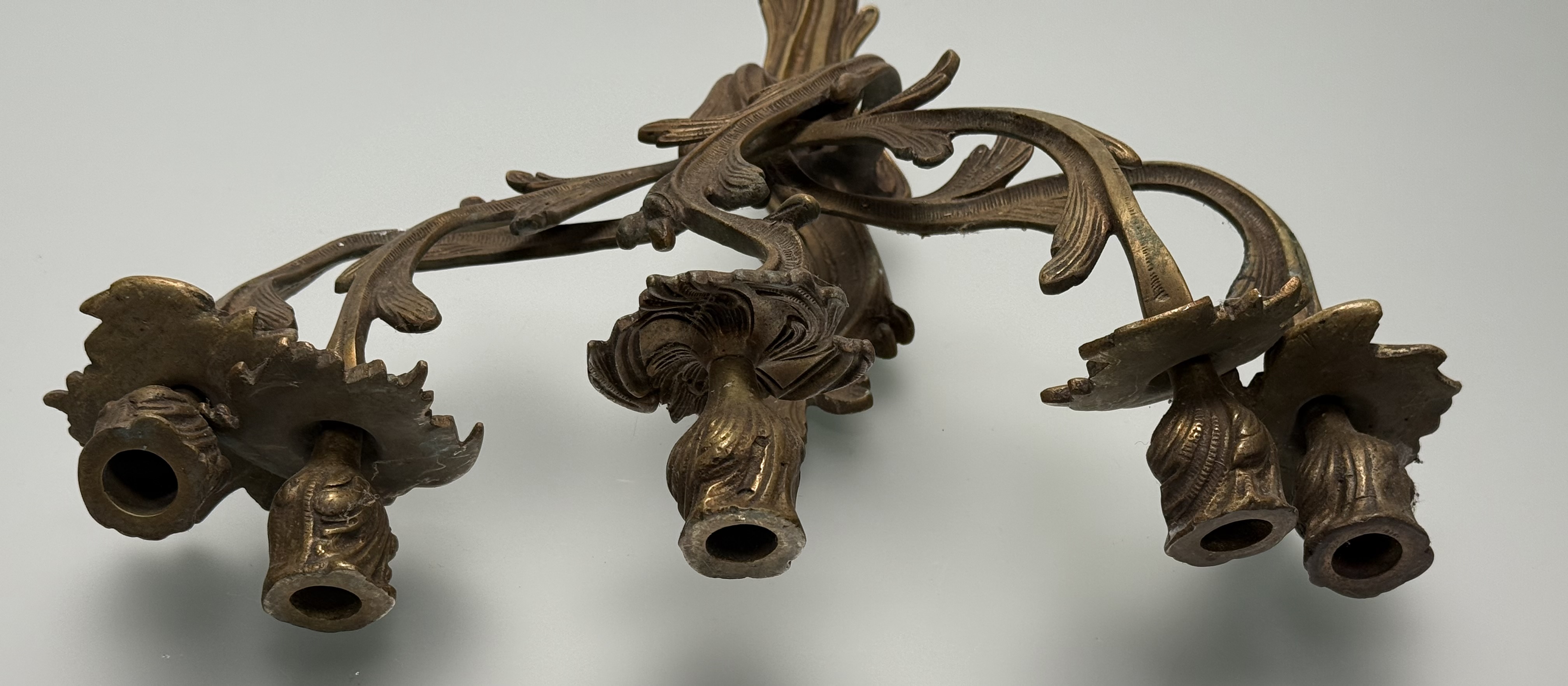 A matched suite of three gilt-bronze wall sconces in the Rococo taste, probably early 20th - Image 5 of 5