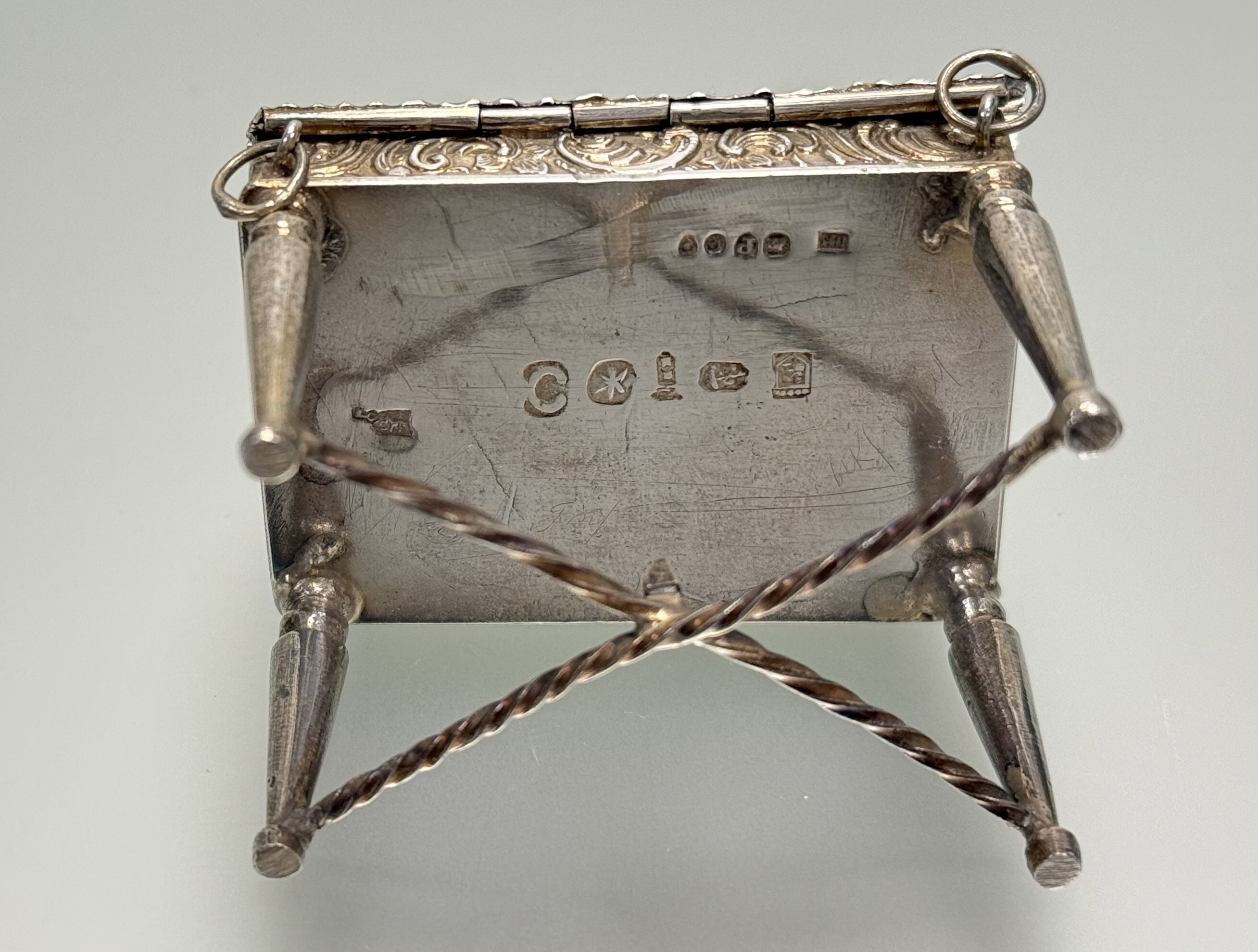 Two pieces of Dutch silver miniature furniture: a bureau with London import marks for 1890, repousse - Image 4 of 7