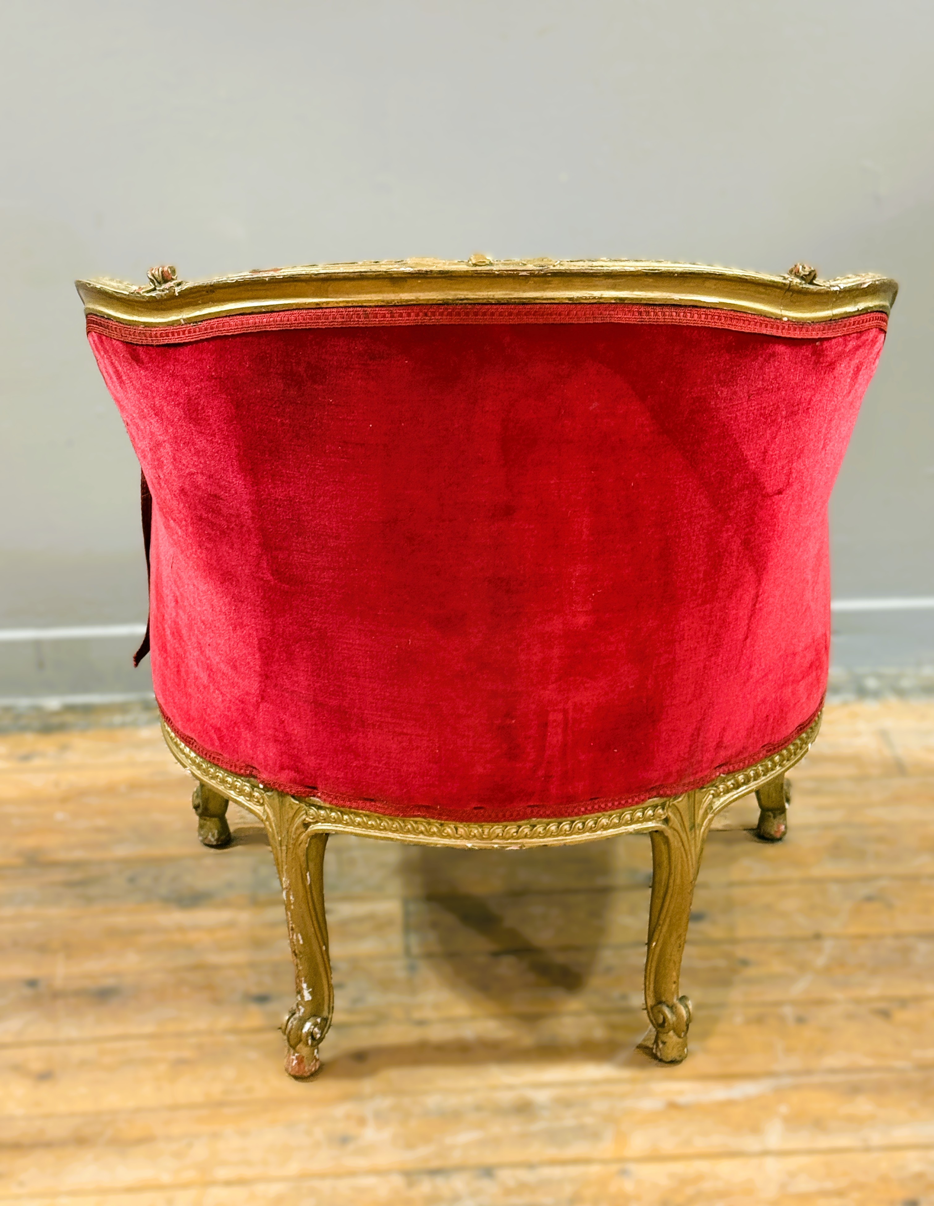 A late 19thc./early 20thc Louis XV style duchesse brisee, with scrolling giltwood painted frame, - Image 7 of 15
