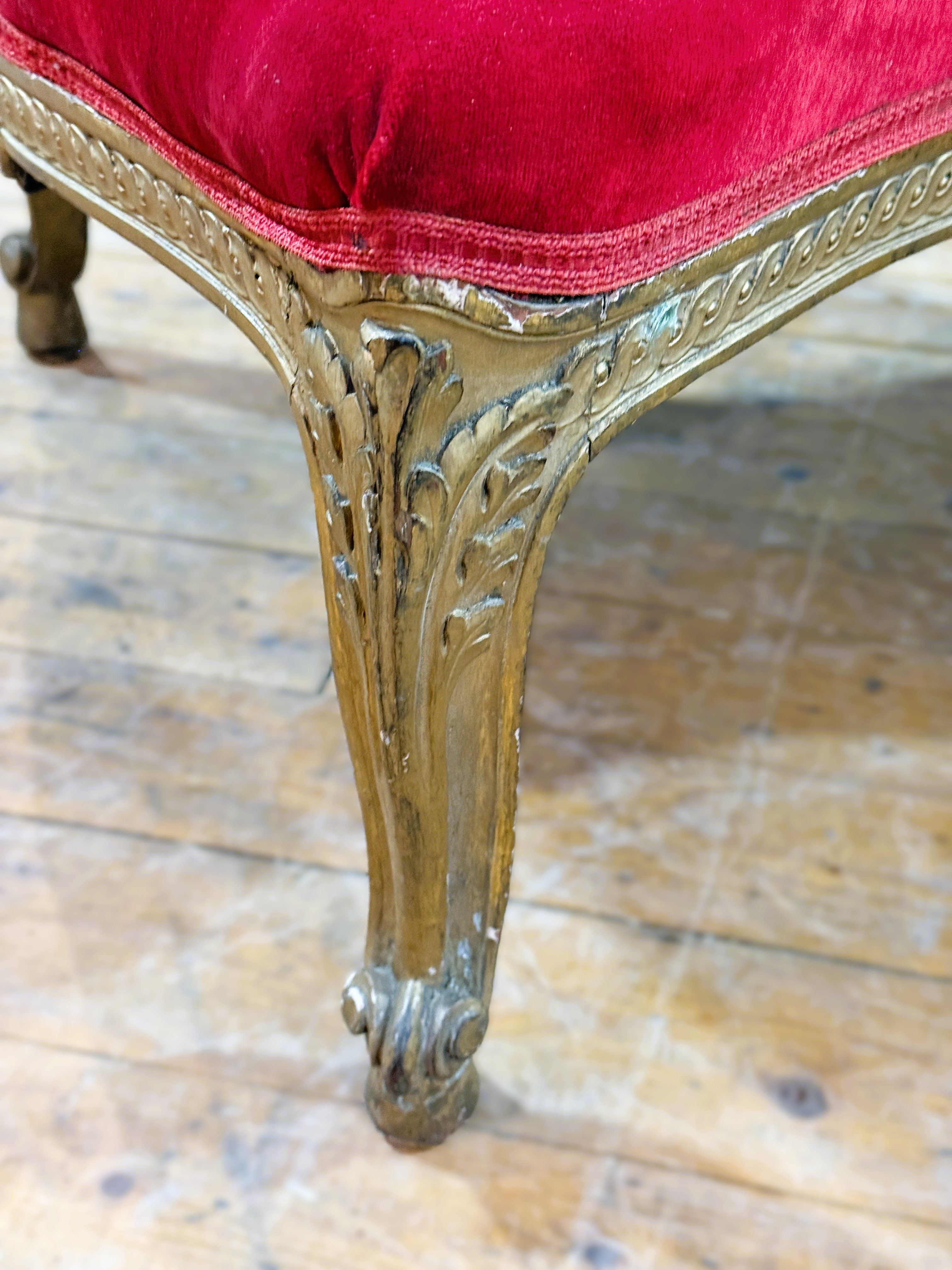 A late 19thc./early 20thc Louis XV style duchesse brisee, with scrolling giltwood painted frame, - Image 12 of 15