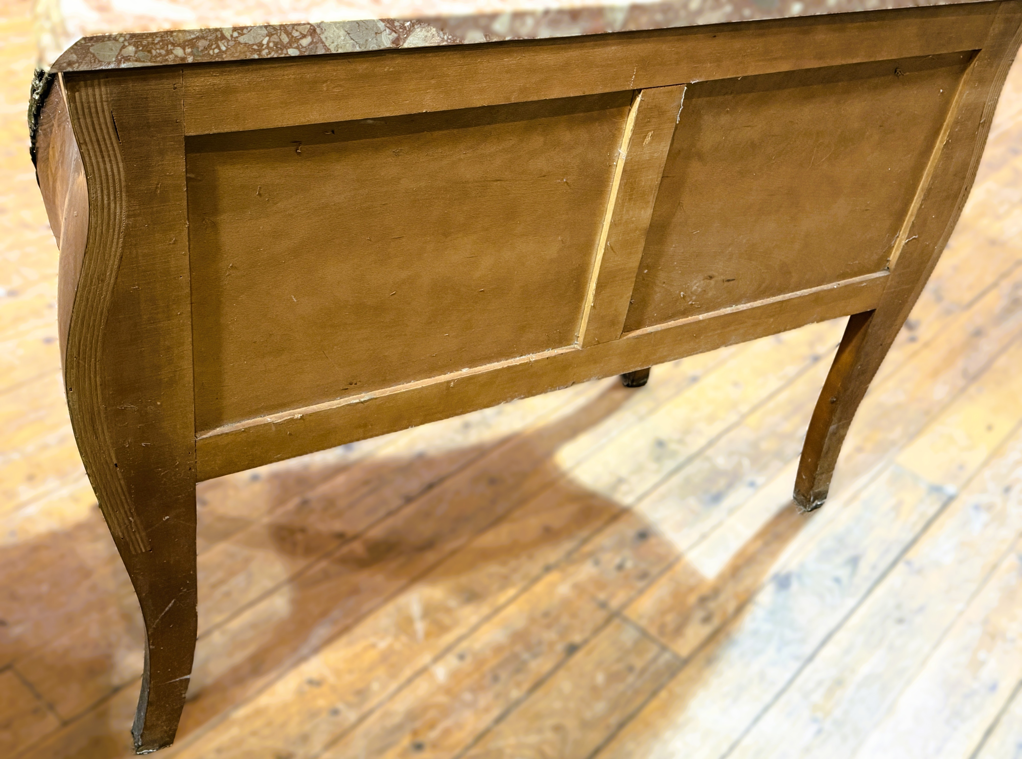 A 20thc. walnut and rosewood veneered bombe commode in the Louis XVI style, with shaped marble top - Image 6 of 6