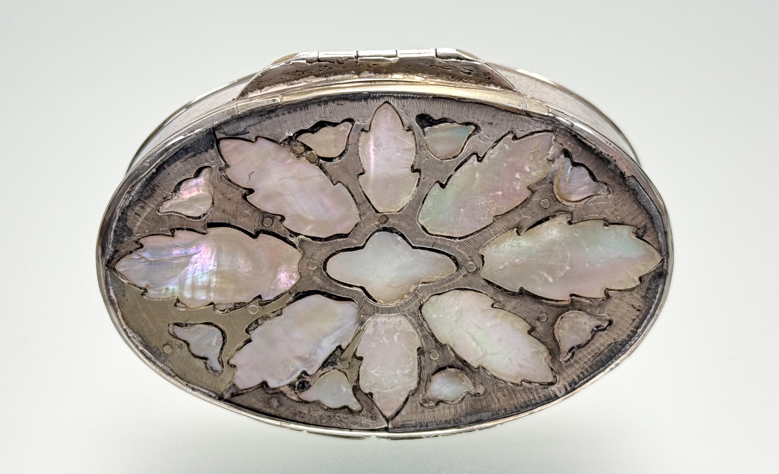 An 18th century mother-of-pearl inlaid silver (unmarked) snuff box, oval, the inside of the cover - Image 2 of 4
