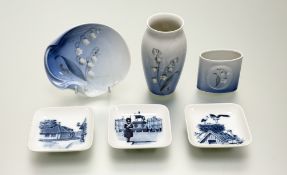 A collection of Bing & Grøndahl (B&G) Cophenhagen porcelain snowdrop pattern wares comprising, a