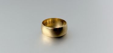 A 9ct gold wedding band N/O 4.44g