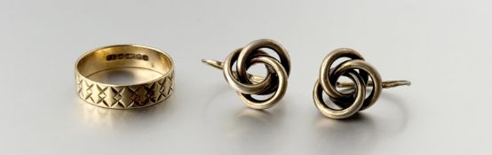 A 9ct gold panel design wedding band N 1.92g together with a pair of 9ct gold knot earrings: d. x
