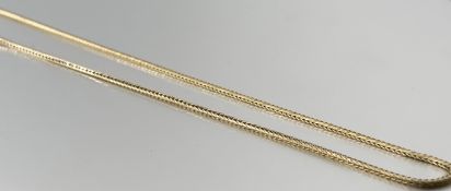 A 9ct gold box link chain necklace with ring fastening: l. x 19cm 2.96g