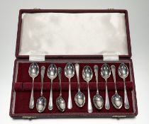A Queen Elizabeth II Sheffield silver set of eleven tea spoons: l. x 11cm Sheffield 1963 128.2g in