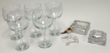 A mixed collection of glassware, comprising a set of five large gin/cocktail glasses (h.20cm),