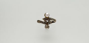A diamond and pearl ring, early 20th century, the round brilliant-cut diamond and pearl in a