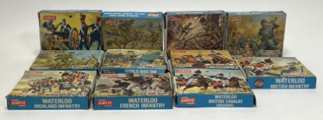 A mixed collection of repro Airfix HO/OO Scale Figures, to include World War One 'British Infantry',
