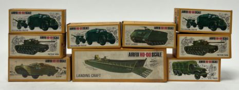 A collection of reproduction Airfix HO-OO Scale Ready-Made Models to include, four 'Field Gun and