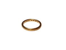 22ct gold wedding ring (London 1932), size J