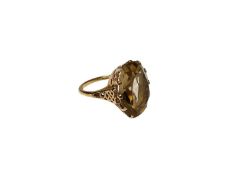 9ct gold quartz cocktail ring (London 1969), size O½