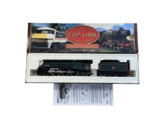 Hornby Top Link OO Gauge 4-6-2 BR lined green Class 4 Wild Swan tender locomotive 60021, boxed R286