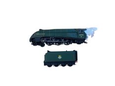 Hornby OO Gauge loose Limited Edition 2695/3000 The Northumrian 4-6-2 BR lined green early emblem Cl