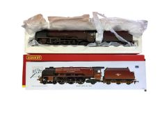 Hornby OO Gauge 4-6-2 BR maroon (weathered) Duchess Class City of Nottingham tender locomotive 46251
